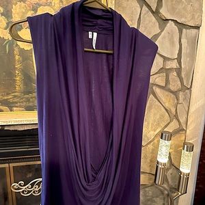 Open front perfect to wear a cami under tank